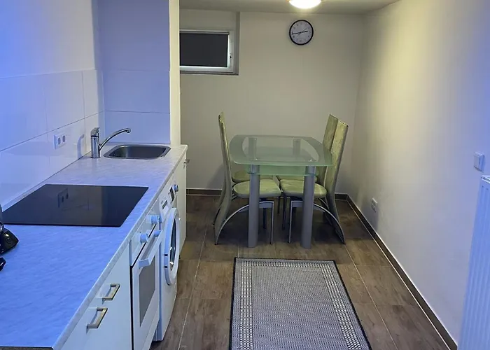 Messe Ug Apartment
